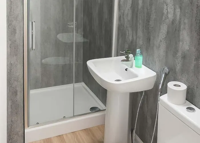 Modern -sleeps 6 - Parking *