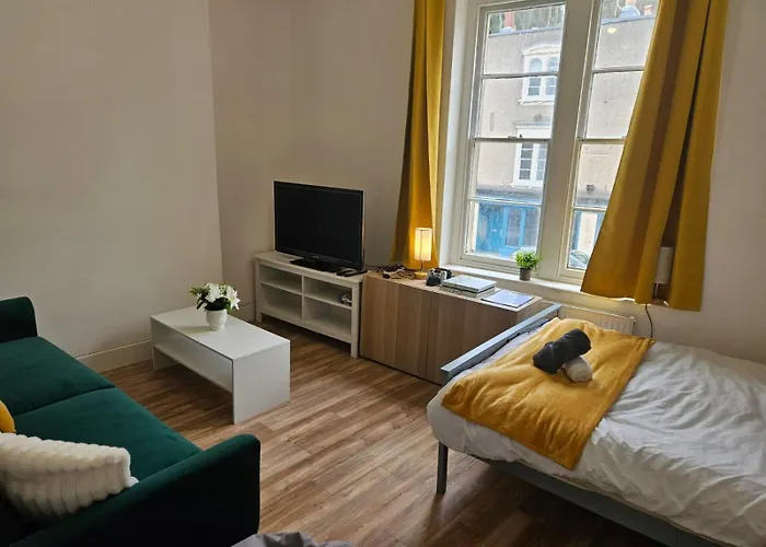 Modern -sleeps 6 - Parking *